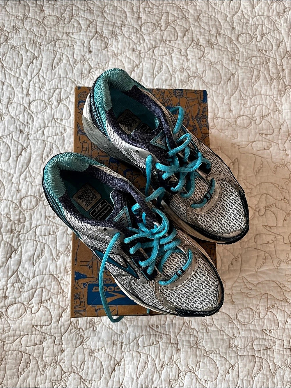 Brooks Adrenaline GTS 13 Women's Gray & Blue US 6 Athletic Shoes